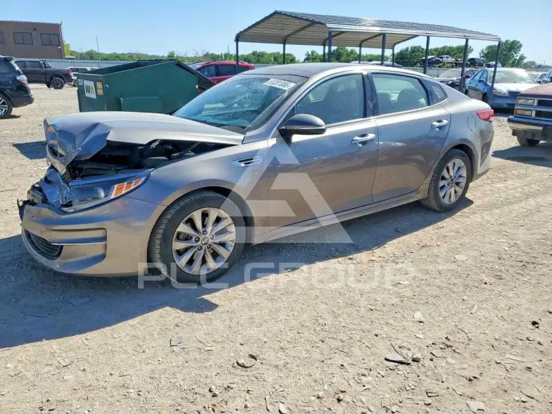 2016 KIA Optima photo