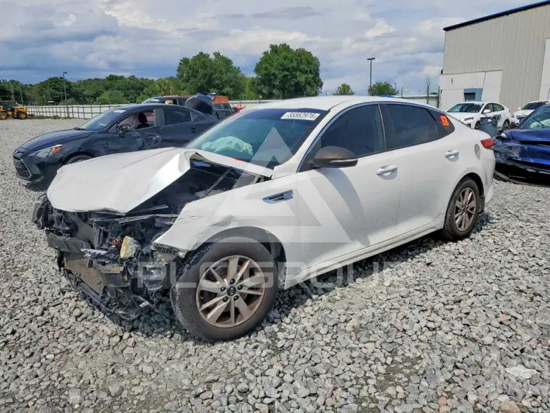 2016 KIA Optima photo