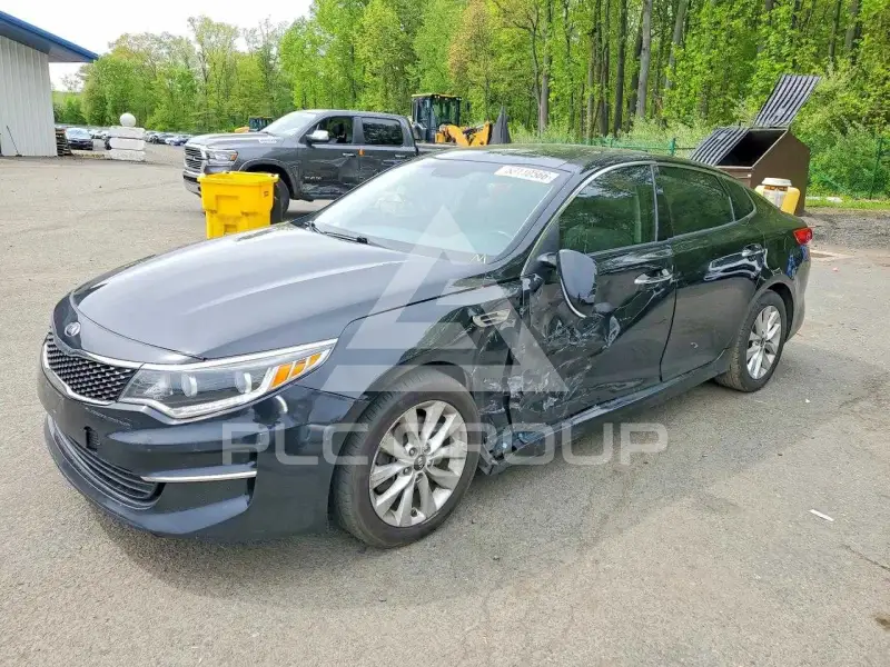 2016 KIA Optima photo
