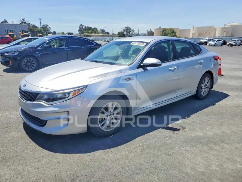 2016 KIA Optima photo
