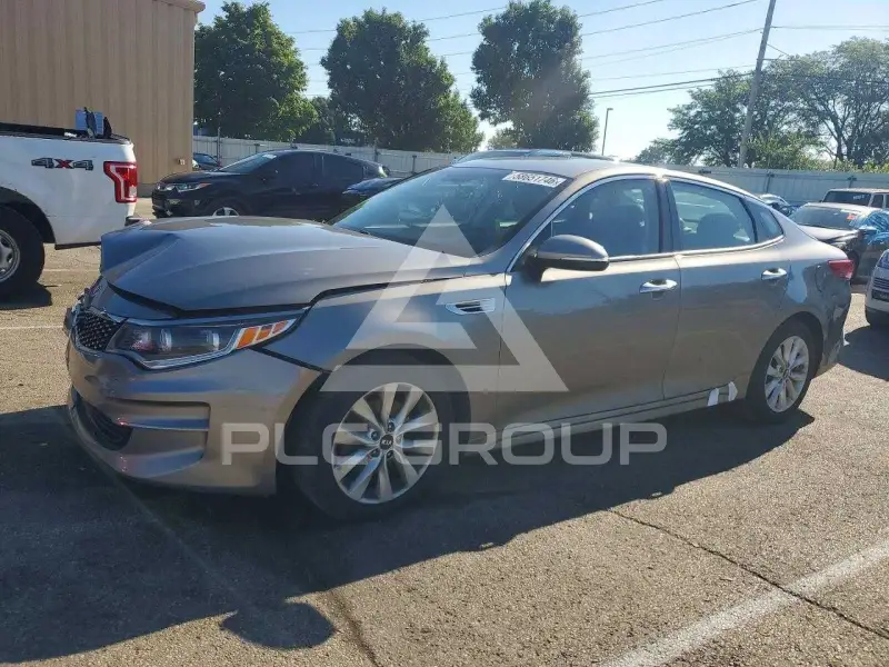2016 KIA Optima photo