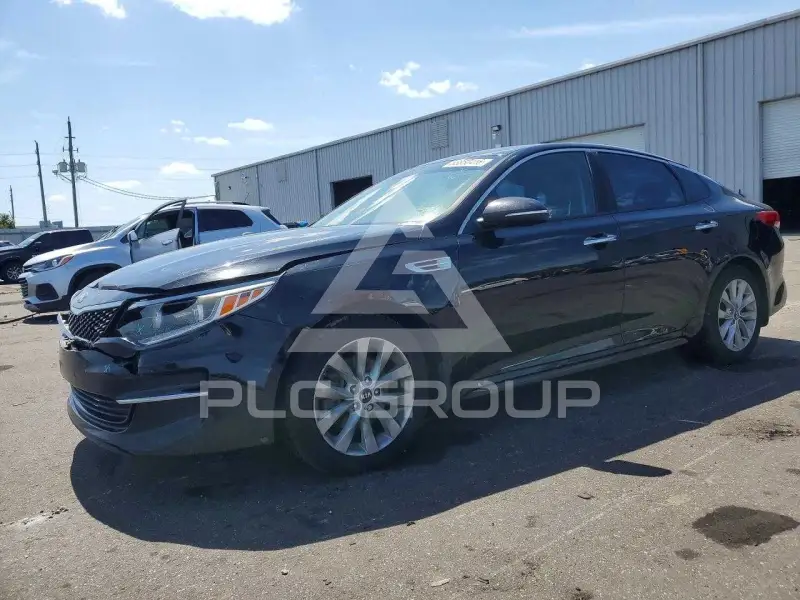 2016 KIA Optima photo