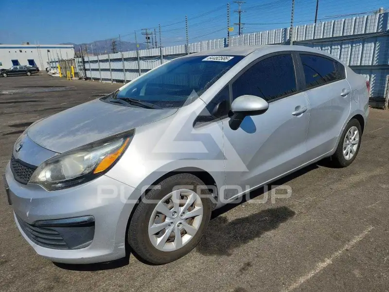 2016 KIA Rio photo