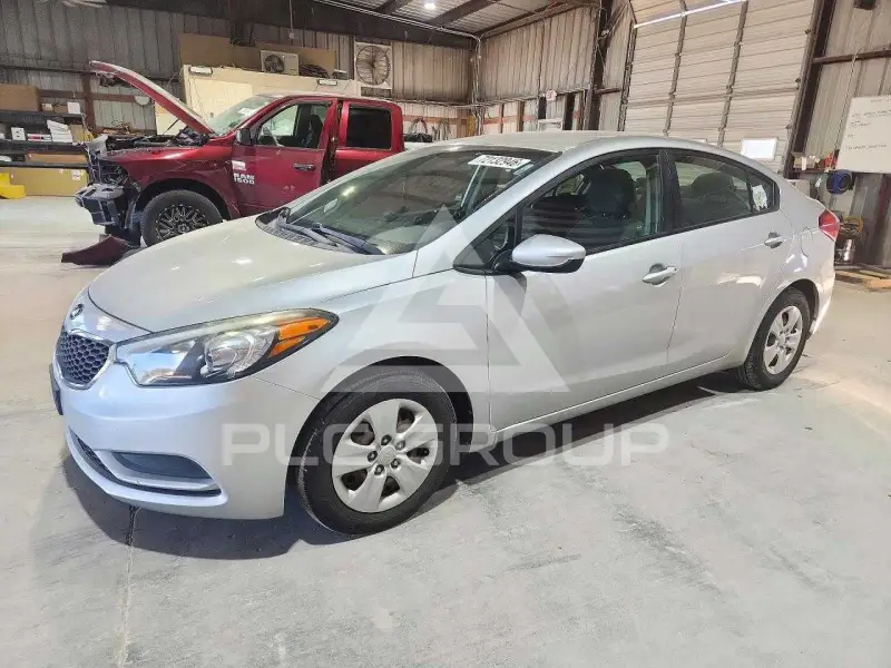 2016 KIA Forte photo
