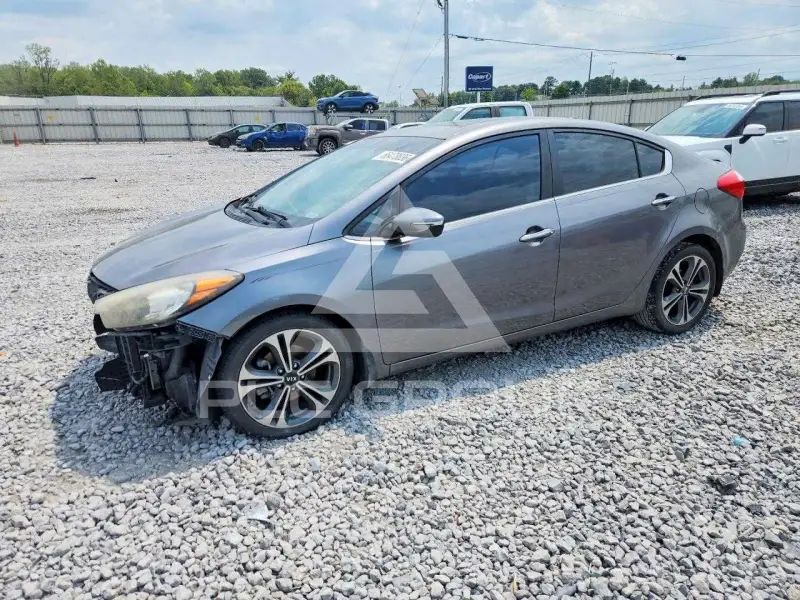 2016 KIA Forte photo