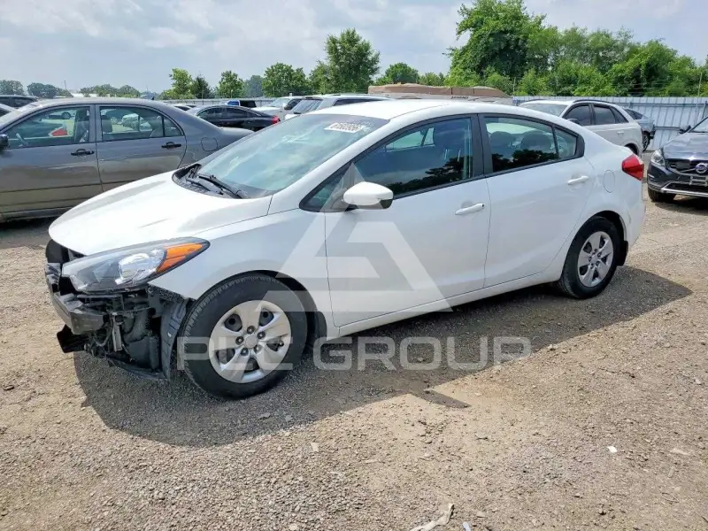 2016 KIA Forte photo