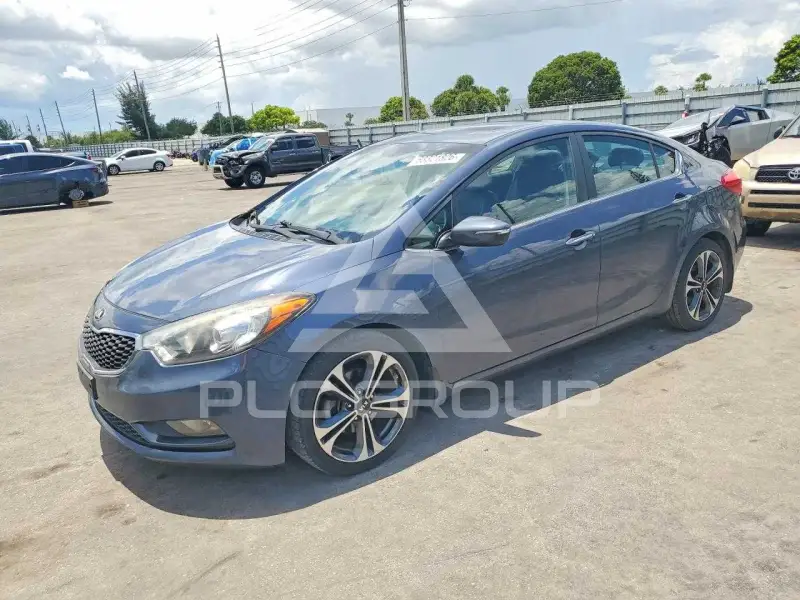 2016 KIA Forte photo