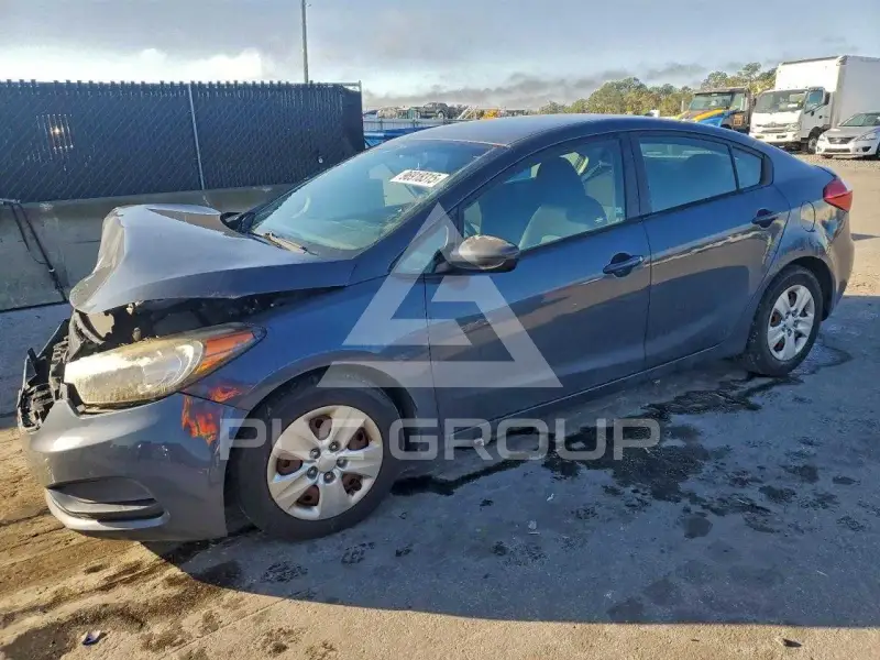2016 KIA Forte photo