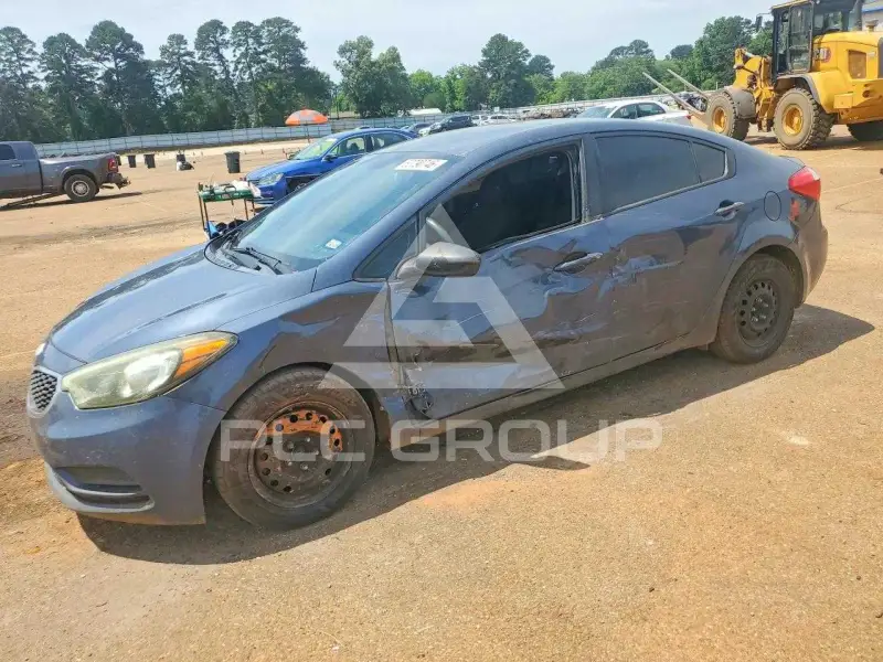 2016 KIA Forte photo