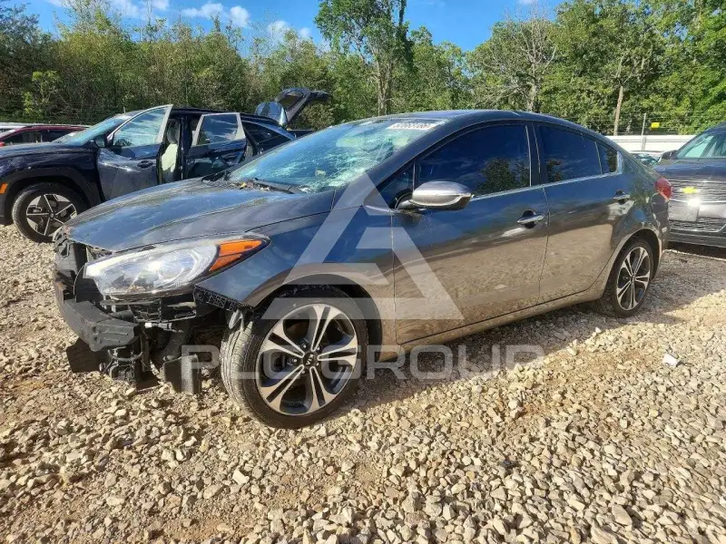 2016 KIA Forte photo