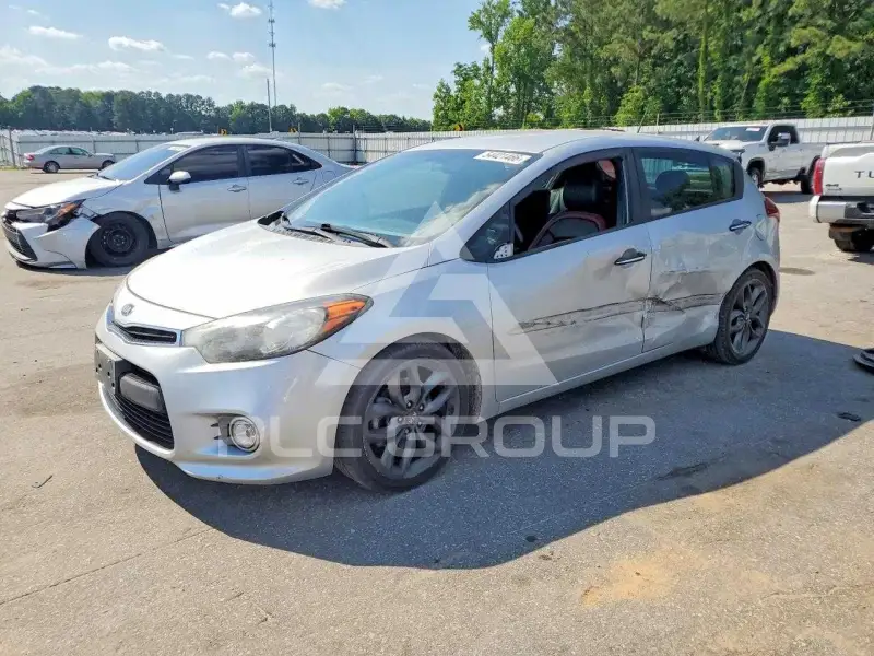 2016 KIA Forte photo