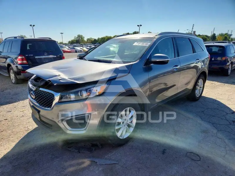 2016 KIA Sorento photo
