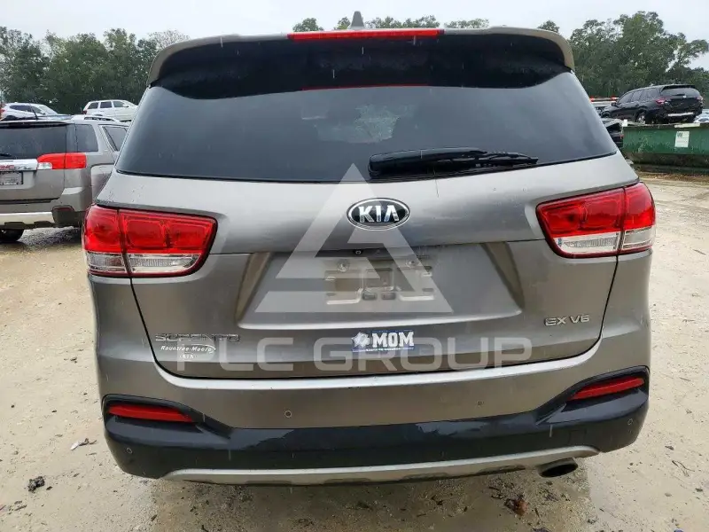 2016 KIA Sorento photo