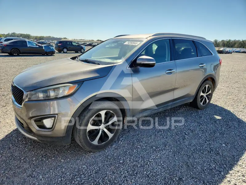 2016 KIA Sorento photo