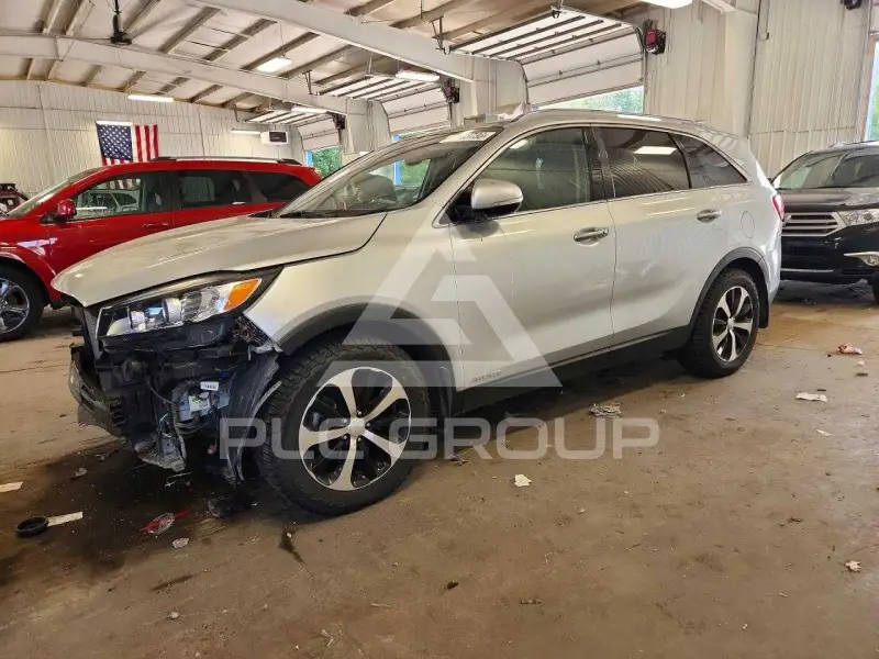 2016 KIA Sorento photo