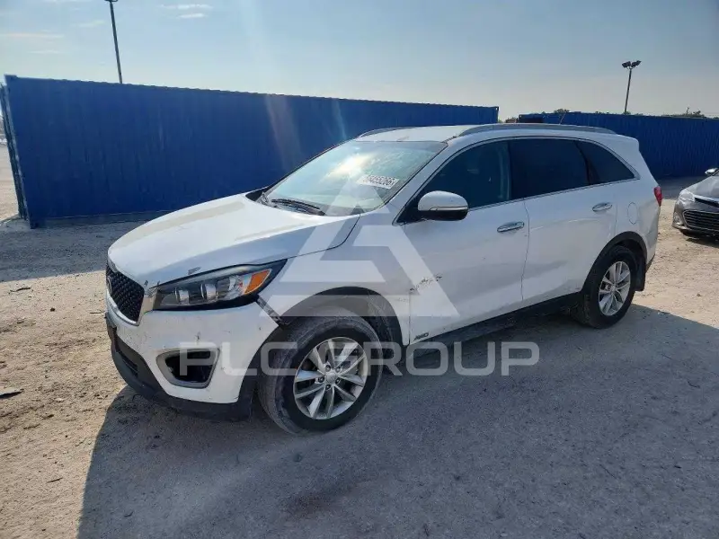 2016 KIA Sorento photo