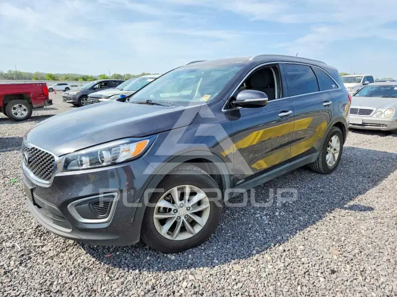 2016 KIA Sorento photo