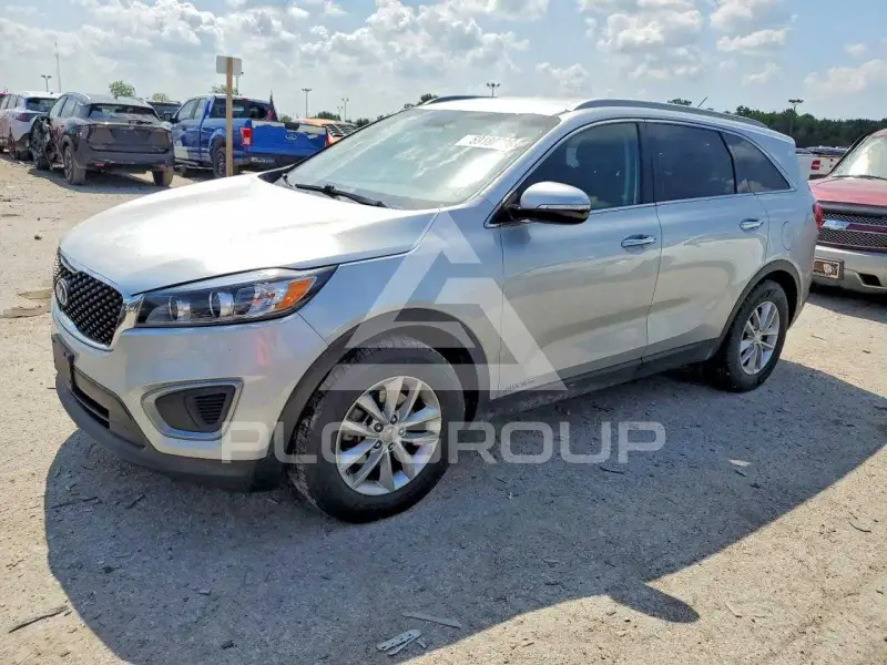 2016 KIA Sorento photo