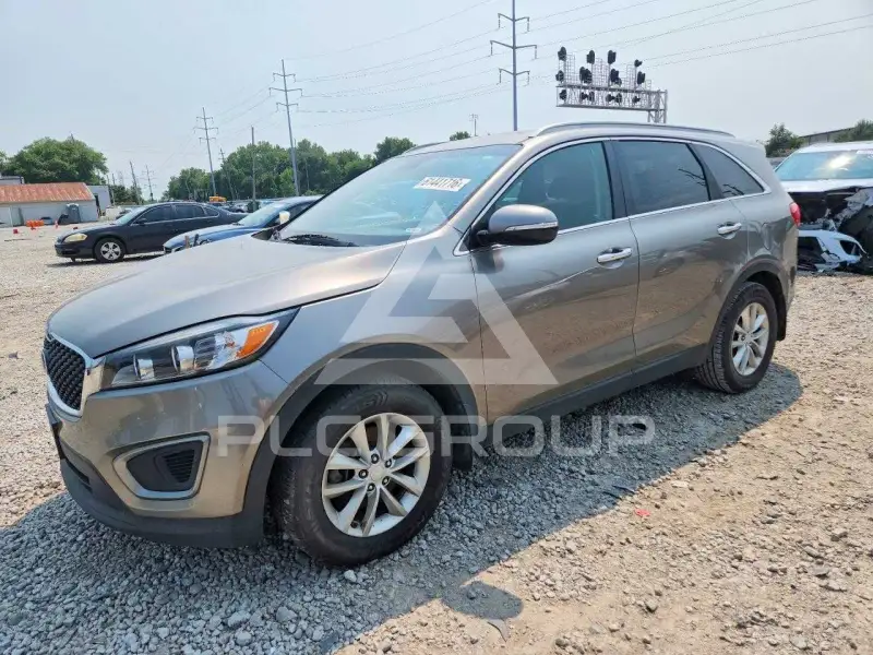 2016 KIA Sorento photo