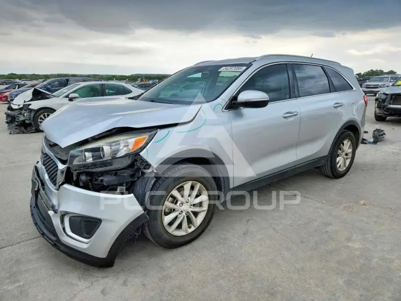 2016 KIA Sorento photo