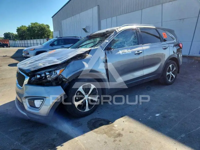 2016 KIA Sorento photo