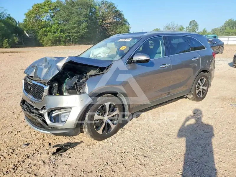 2016 KIA Sorento photo