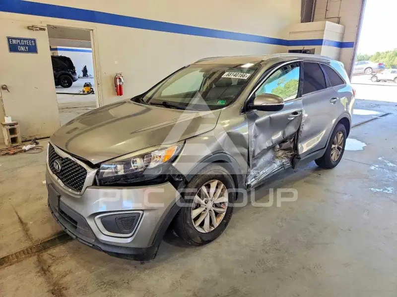 2016 KIA Sorento photo