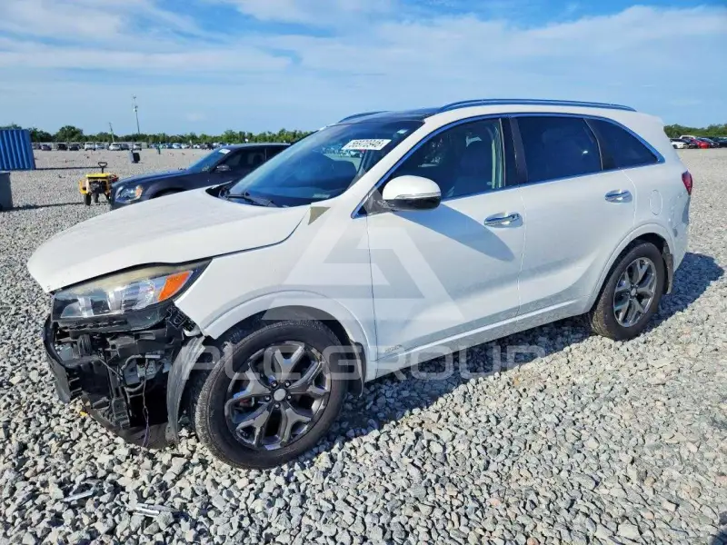 2016 KIA Sorento photo