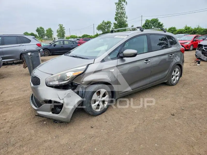 2016 KIA Rondo фото