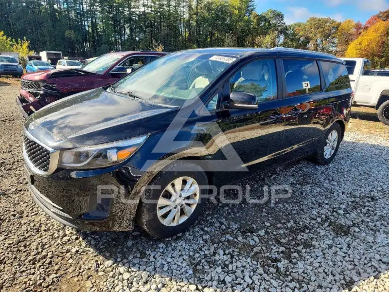 2016 KIA Sedona photo