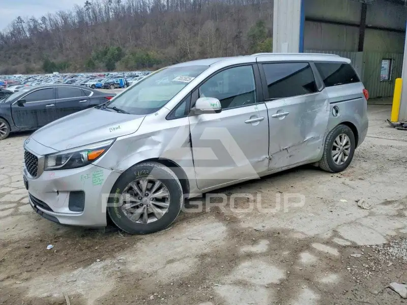 2016 KIA Sedona фото