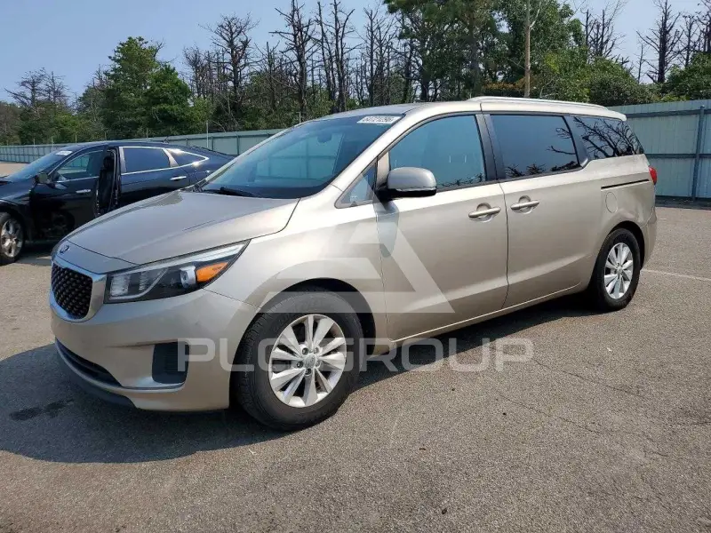 2016 KIA Sedona photo