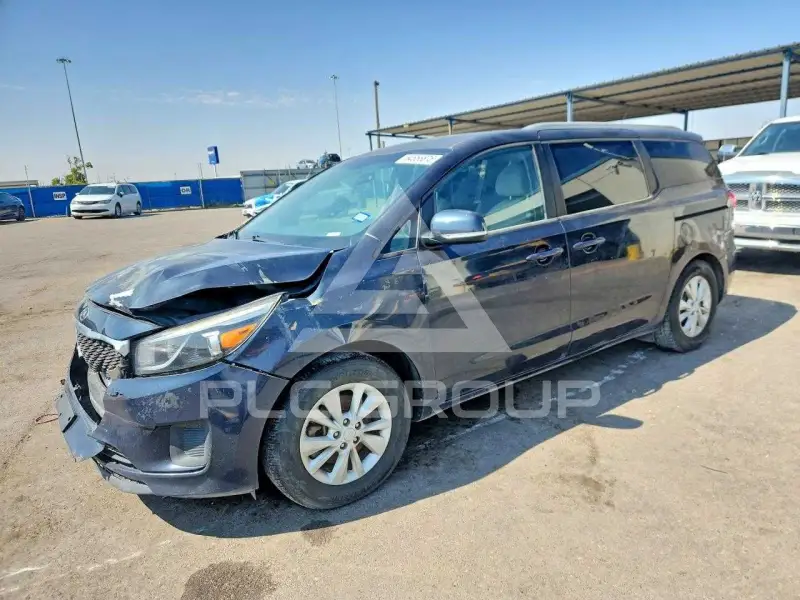 2016 KIA Sedona photo