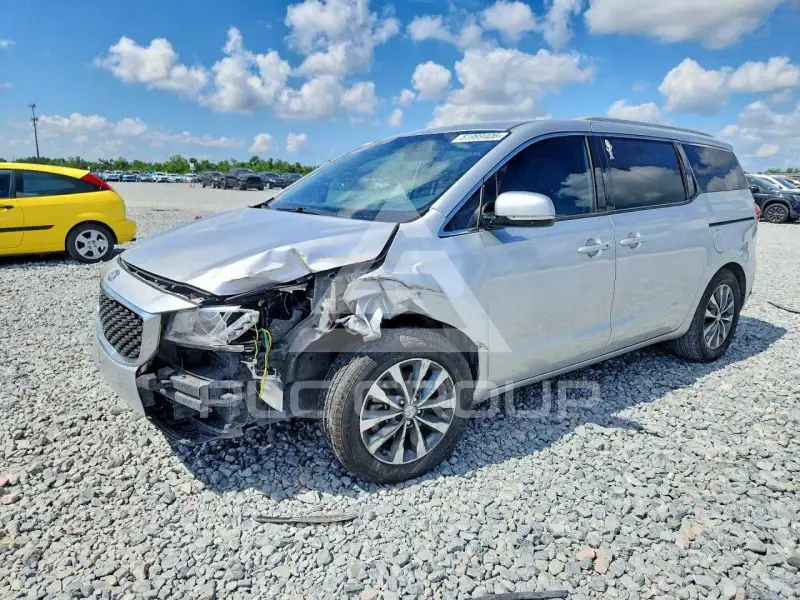 2016 KIA Sedona фото