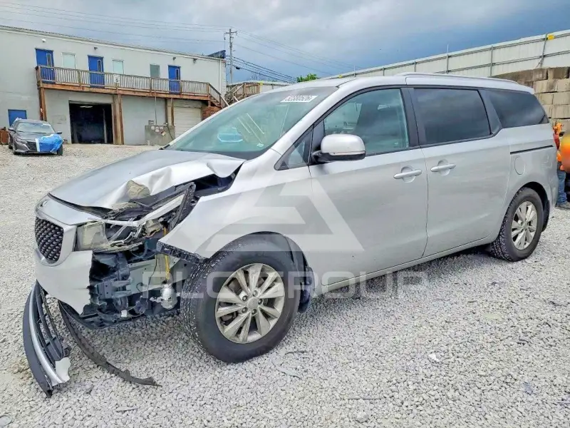 2016 KIA Sedona фото