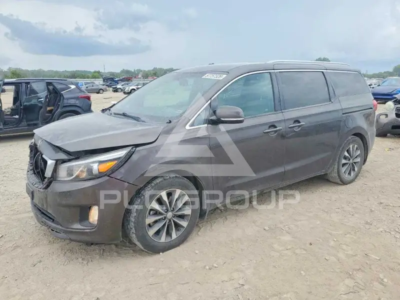 2016 KIA Sedona фото