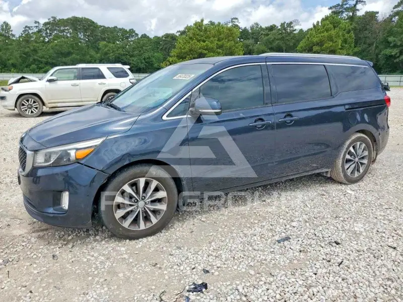2016 KIA Sedona photo