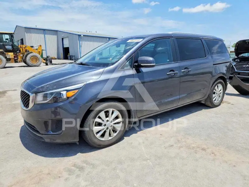 2016 KIA Sedona photo