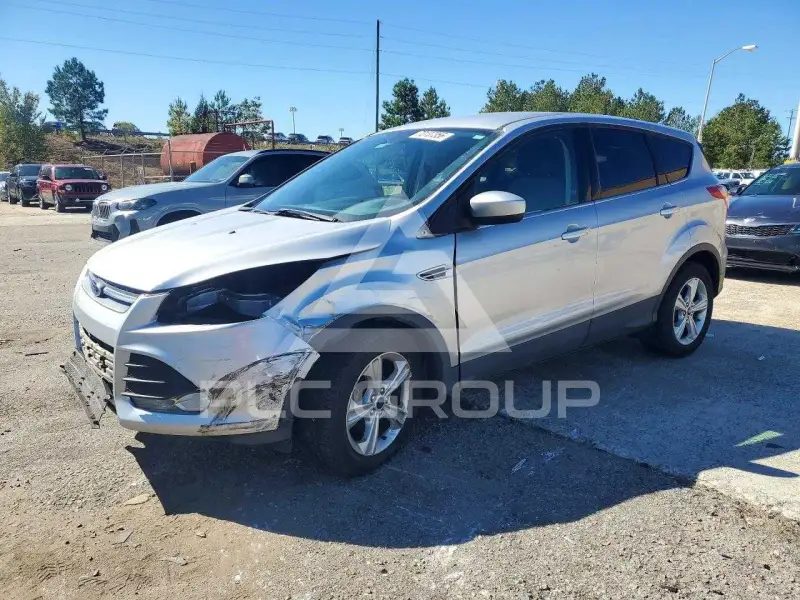2016 Ford ESCAPE photo