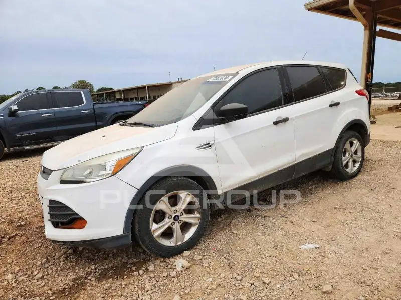 2016 Ford ESCAPE photo