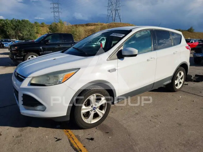 2016 Ford ESCAPE photo