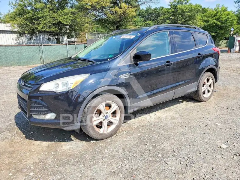 2016 Ford ESCAPE photo