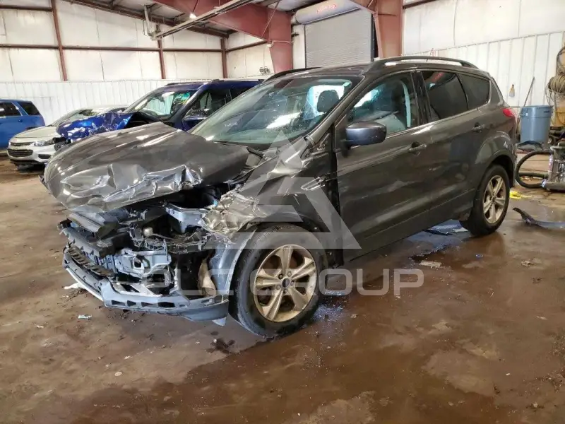 2016 Ford ESCAPE photo