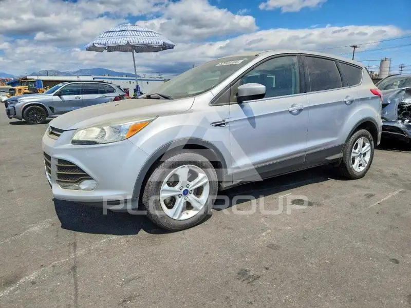 2016 Ford ESCAPE photo
