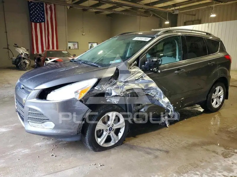 2016 Ford ESCAPE photo