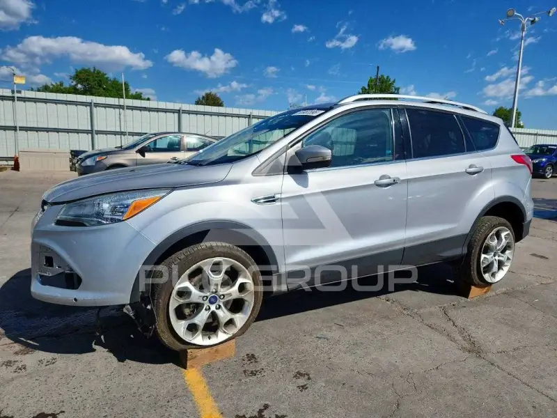 2016 Ford ESCAPE photo