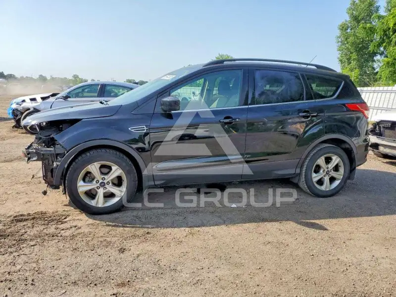 2016 Ford ESCAPE photo