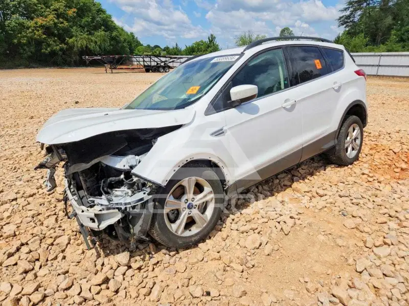 2016 Ford ESCAPE photo