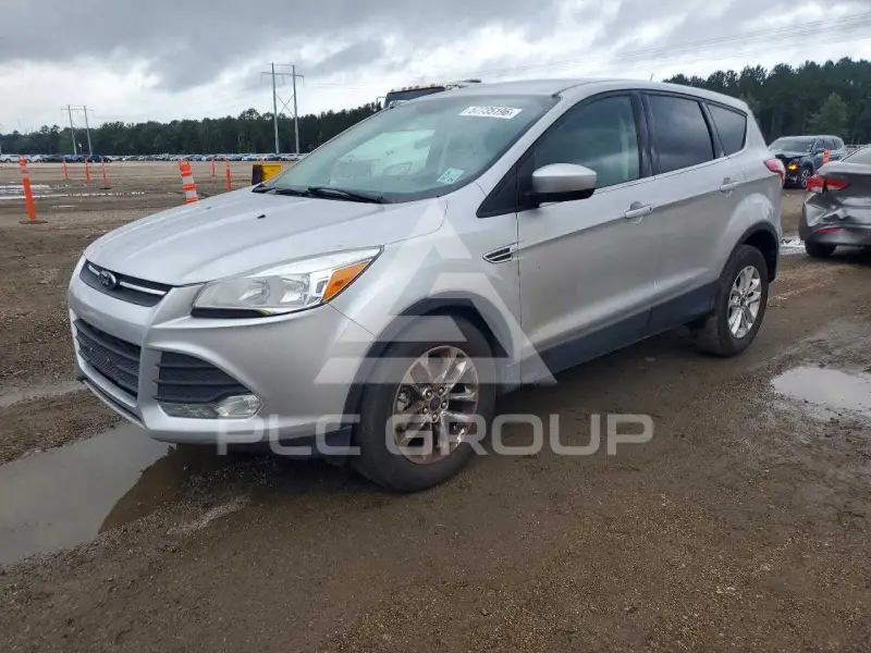 2016 Ford ESCAPE photo