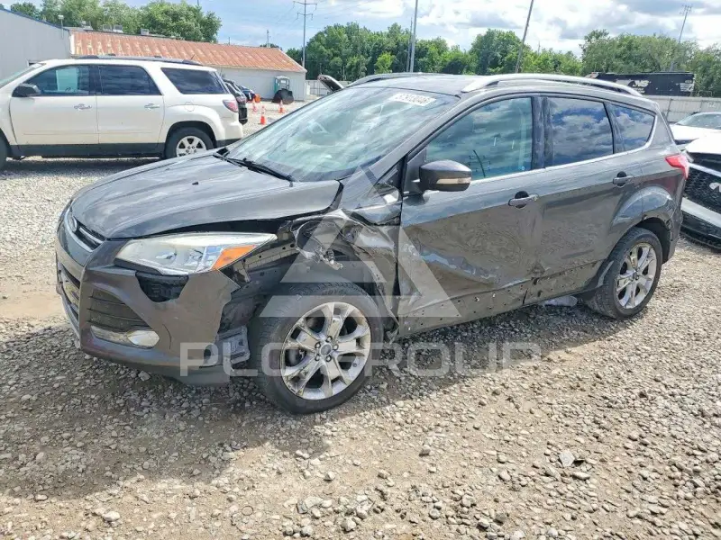 2016 Ford ESCAPE photo